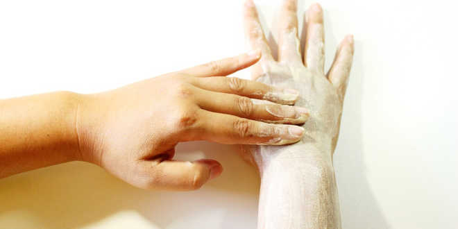 Green tea body scrub