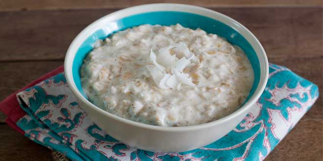 Oat Porridge with Coconut Milk and Honey