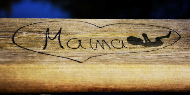 Mama on wood