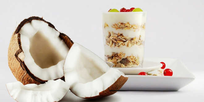 Ways of eating coconut milk