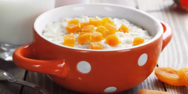 Cottage Cheese with Papaya: A Digestive, High-Protein Breakfast