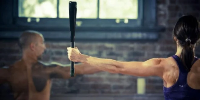 Clubbells or Indian Clubs: A Tool for your Workouts! Clubbells or Indian Clubs: A Tool for your Workouts!