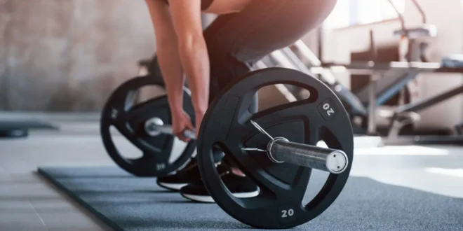 Bar Row: technique, execution, and muscles involved Bar Row: technique, execution, and muscles involved