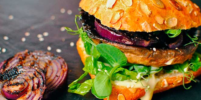 Homemade Chilli Beef burger