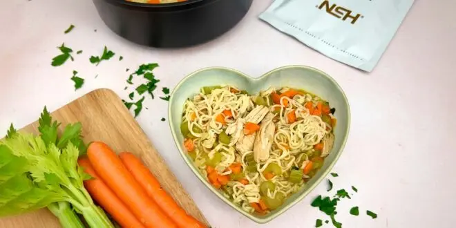 Low-calorie chicken and vegetable noodle soup Low-calorie chicken and vegetable noodle soup