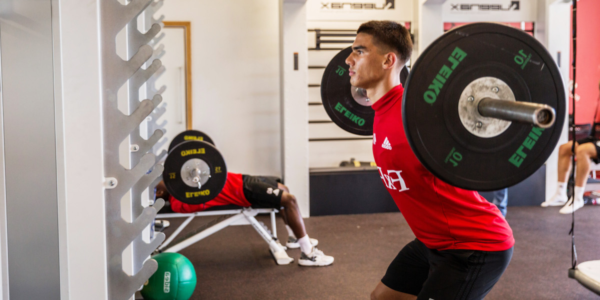 Risks of high muscle volume in football