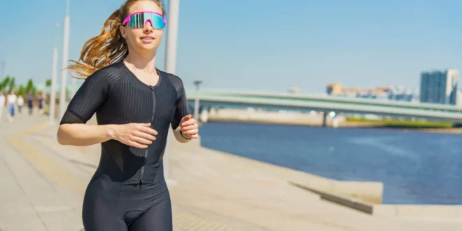 Triathlon: Beginners’ Guide Triathlon: Beginners’ Guide