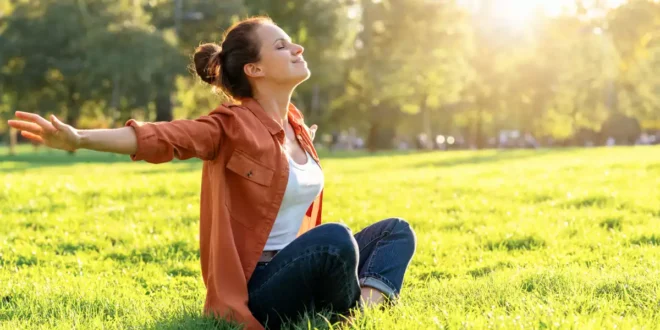 CBD (Cannabidiol): Benefits, Uses and How to Take It Safely