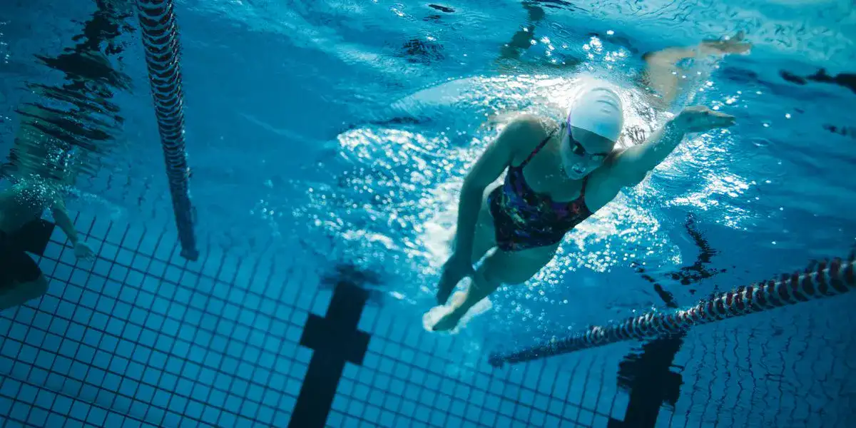 Elite Swimmer in Competition Elite Swimmer in Competition