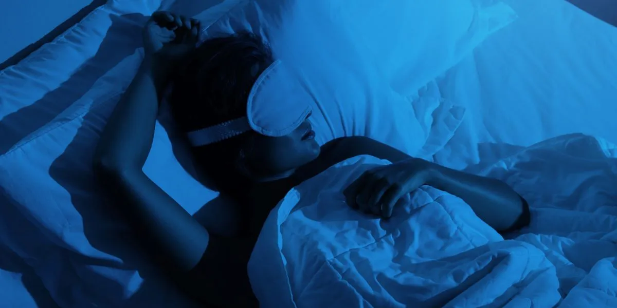 Sleeping in the dark with a sleep mask