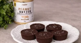 Chocolate Cups Filled with Peanut Butter Protein Cream