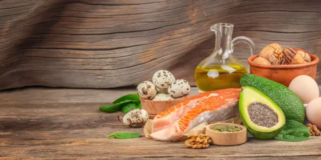 Does eating fat make you gain weight? Nutritionists answer
