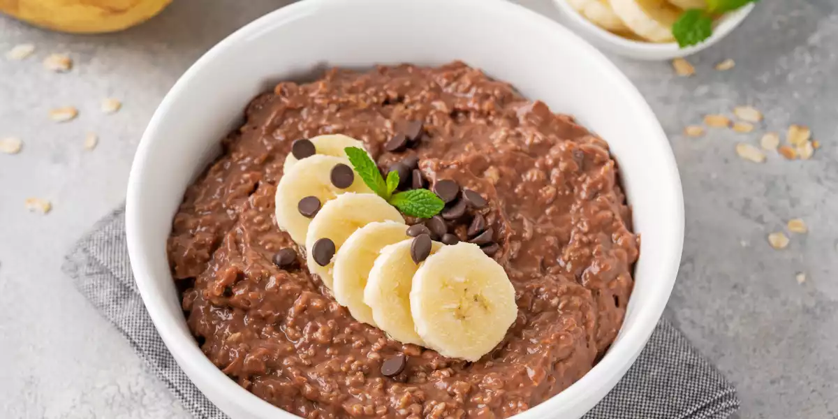 Hazelnut Praline-Style Oat Porridge Hazelnut Praline-Style Oat Porridge