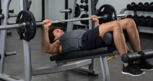 How to Do the Decline Bench Press Correctly and Its Benefits