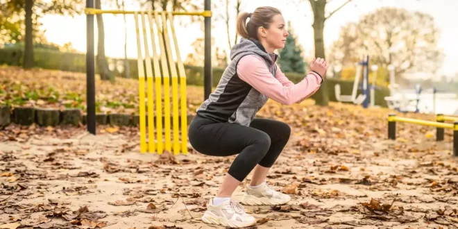 Why do the knees tend to cave inward during squats? Why do the knees tend to cave inward during squats?