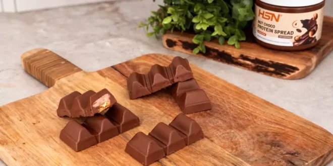 Crunchy Chocolate Bars Filled with Hazelnut Cream Crunchy Chocolate Bars Filled with Hazelnut Cream