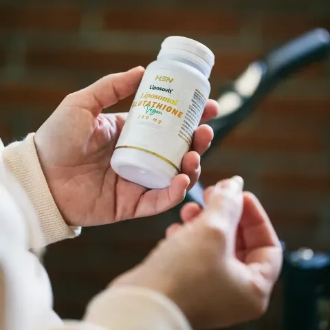 how does glutathione make skin whiter Liposomal Glutathione (Liposovit®) in EssentialSeries capsules